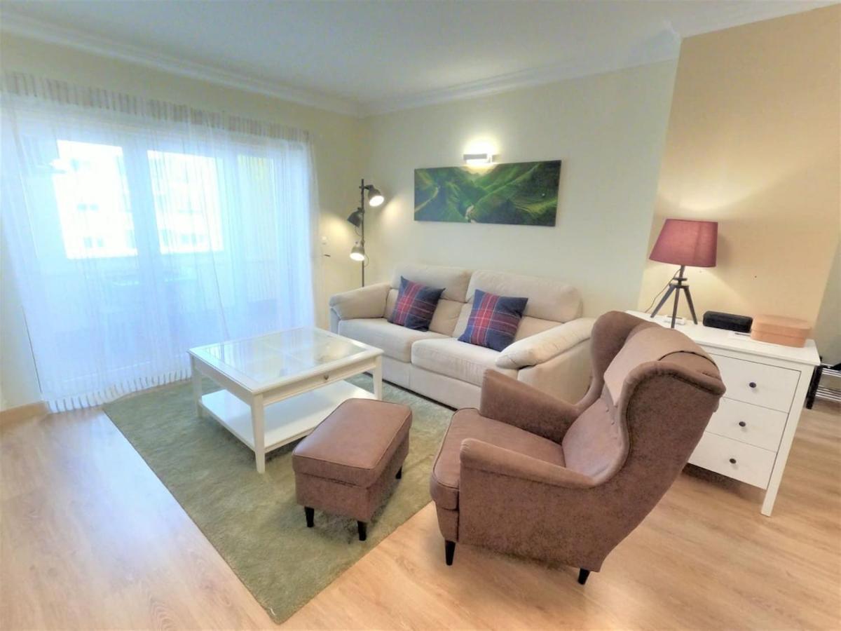 Carnaxide Modern T1 Apartment W Balcony In Carnaxide Oeiras Lisbon エクステリア 写真