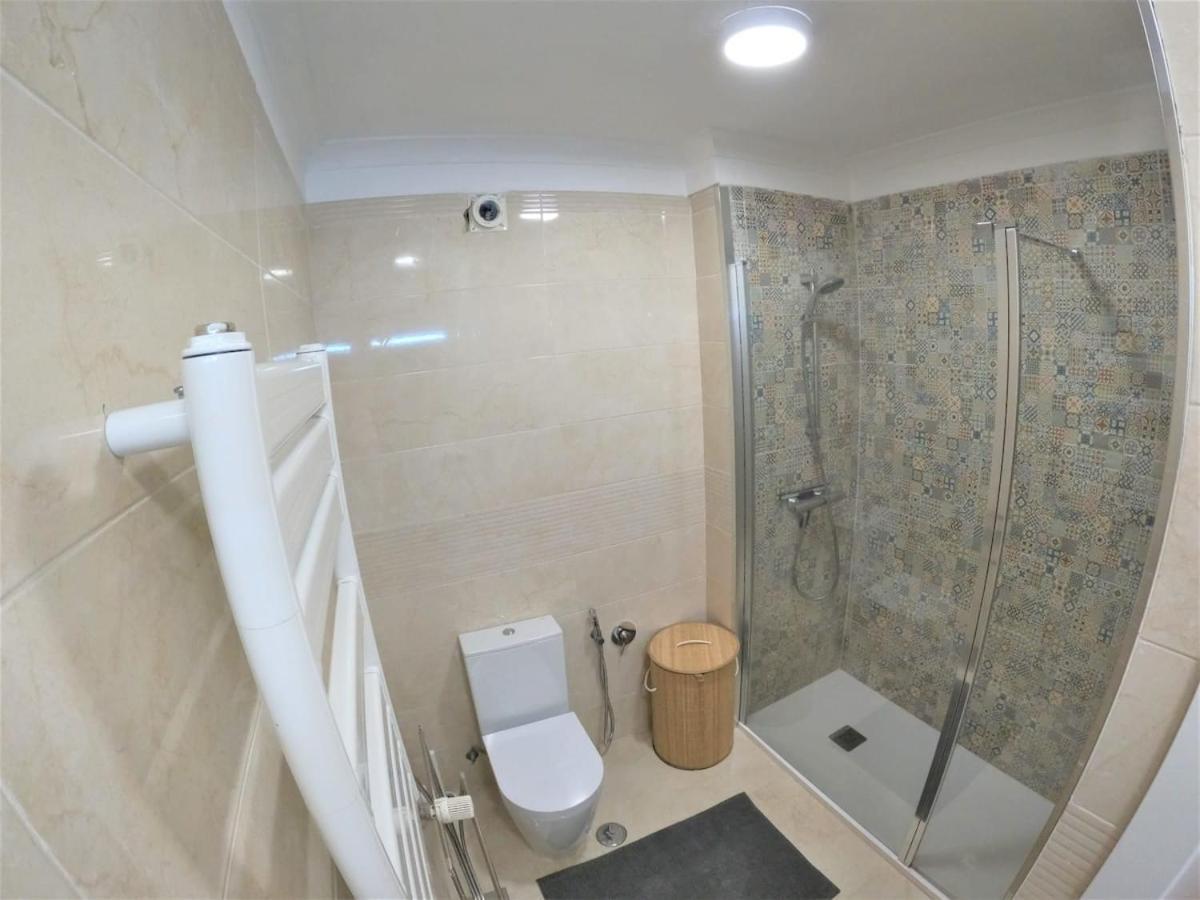 Carnaxide Modern T1 Apartment W Balcony In Carnaxide Oeiras Lisbon エクステリア 写真