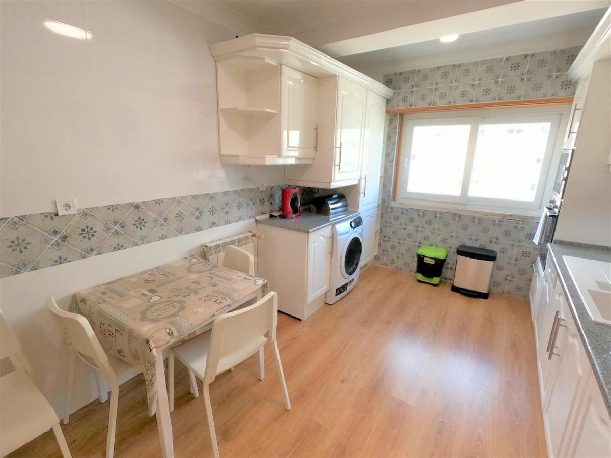 Carnaxide Modern T1 Apartment W Balcony In Carnaxide Oeiras Lisbon エクステリア 写真